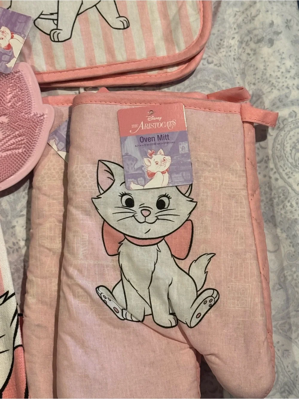 Disney The Aristocats Marie -Oven Mitts, Mini Mitts, Potholders,Towels, Scrubber